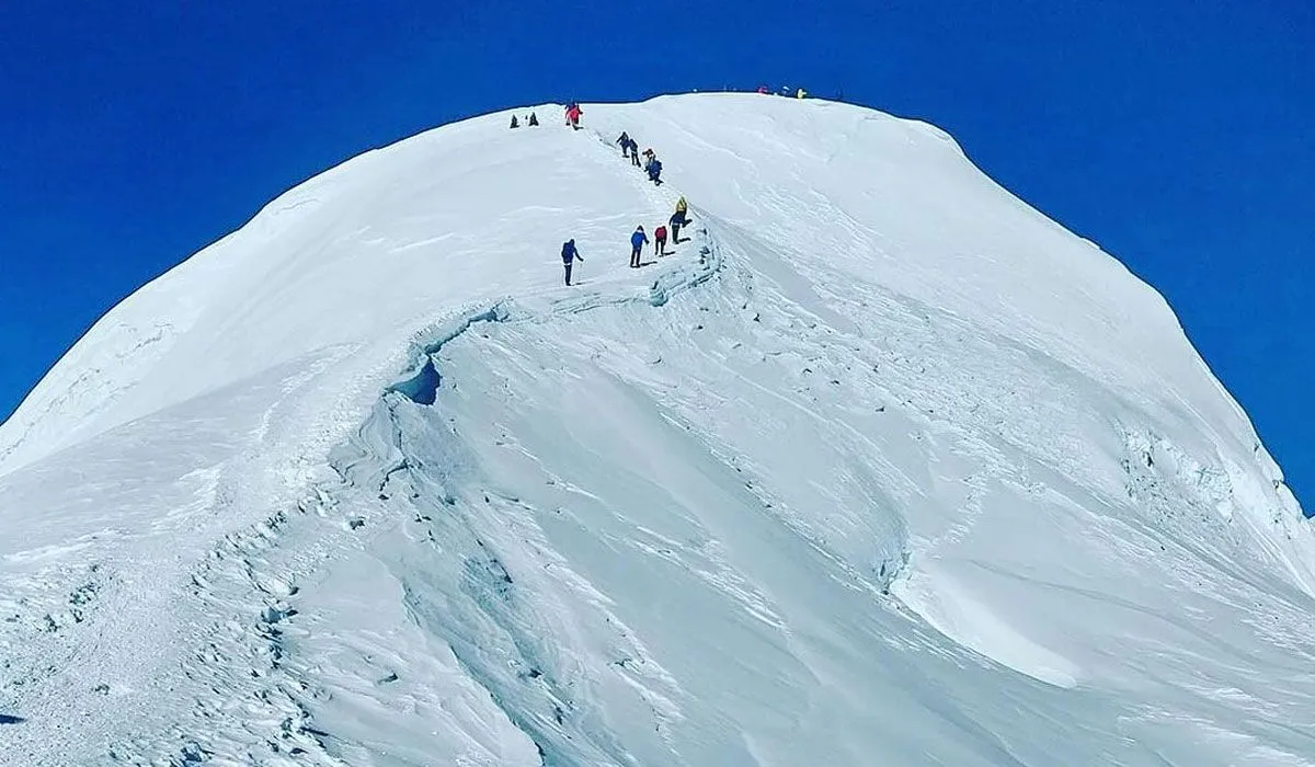 Mera Peak (6,476m/21,247f)