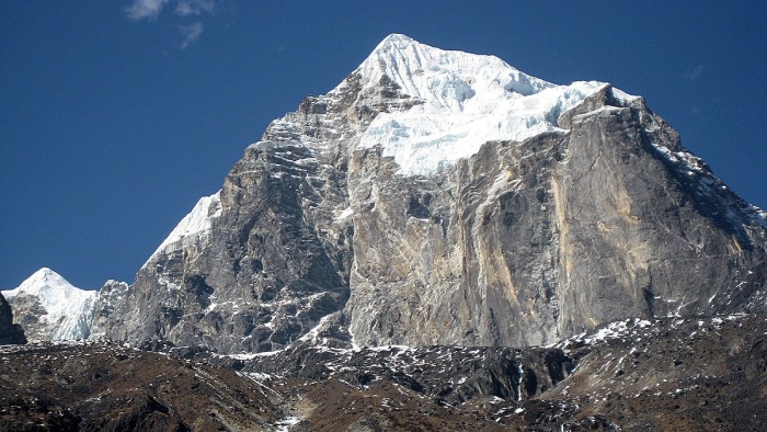 Lobuche Peak Climbing (6,119m/20,075 f)